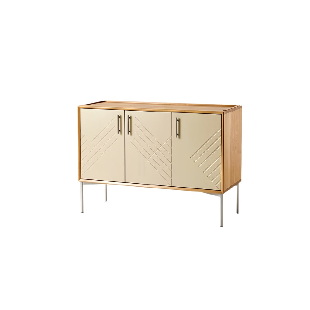 **Houten Dressoir met Geperforeerde Deuren**